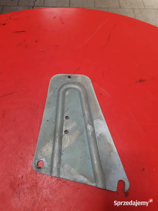 50457370 Wspornik regulatora napięcia URSUS C360 Elektryka i zapłon Sulechów