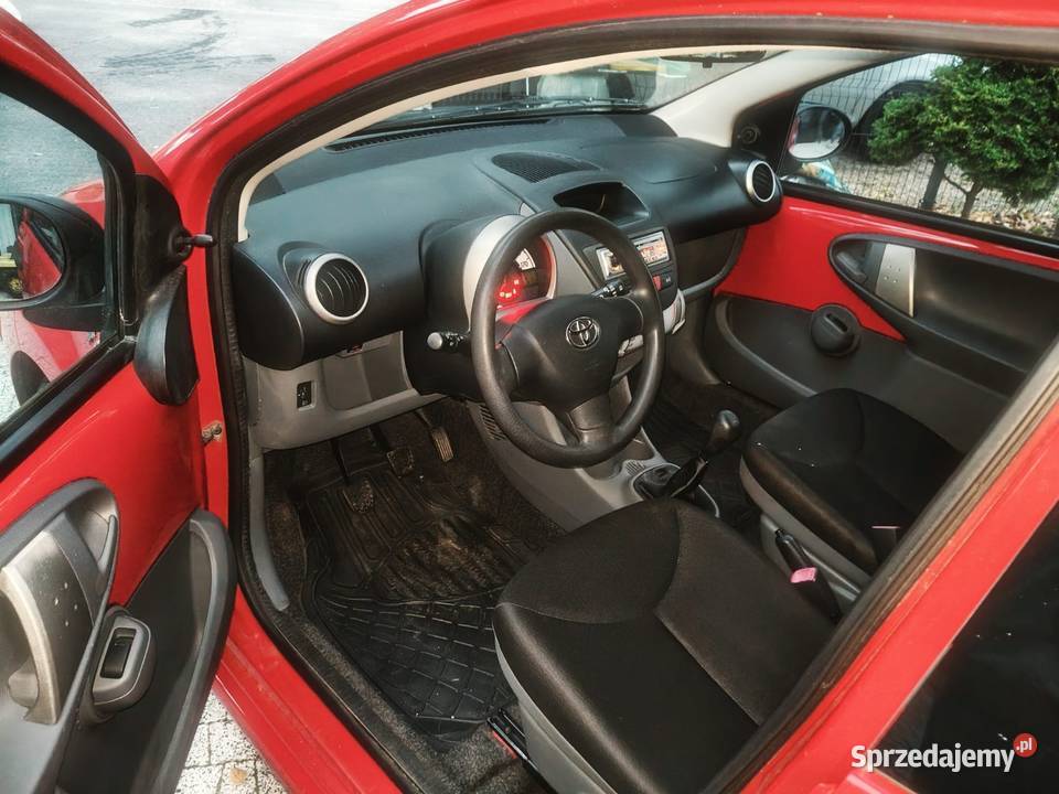 Sprzedam Toyotę Aygo 5 drzwi benzyna KLIMA niska wielkopolskie Gniezno