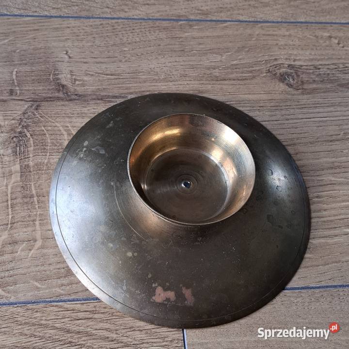 Dekoracyjna patera mosiężna z motywem kwiatowym dolnośląskie Domaszczyn