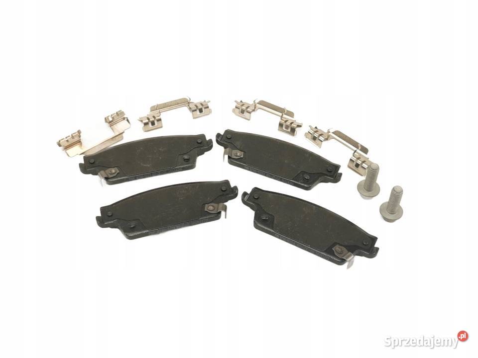 KLOCKI HAMULCOWE TYŁ CADILLAC SRX 36 2008 osobowe lubelskie