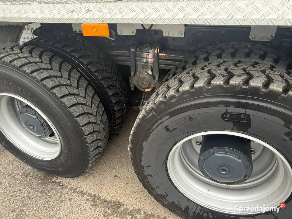 Betoniarka z pompa do betonu Mercedes Warszawa