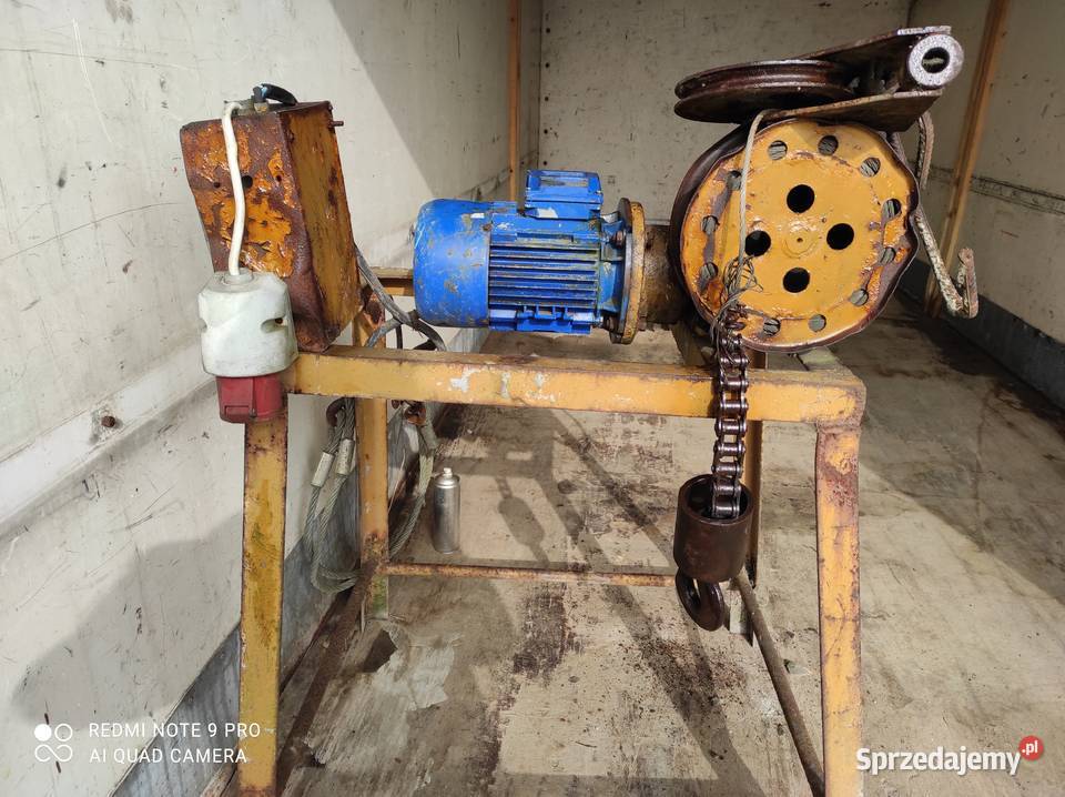 Wciągarkażuraw budowlany ŻBa 015 PRL Rybnik