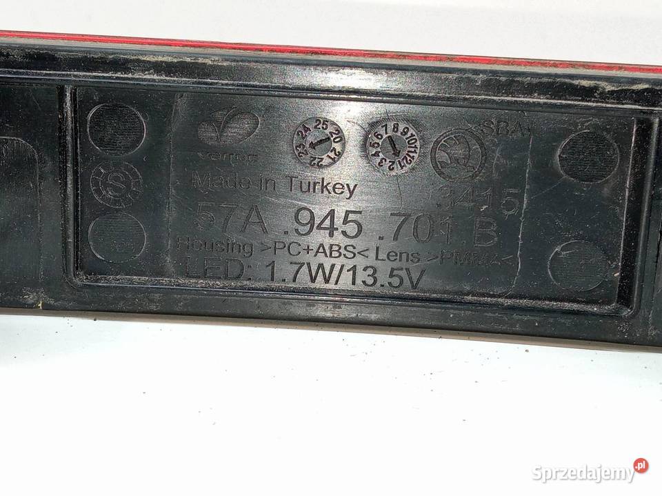 LAMPA TYŁ ODBLASK LEWY TYŁ LIFT 57A945701B Skoda Rok produkcji 2023