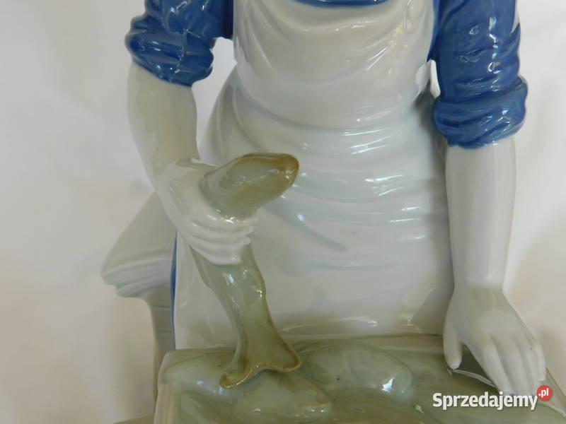 Figurka babci sprzedającej ryby Lippelsdorf 1431 Porcelana i szkło Antyki, Sztuka, Kolekcje Szczecin