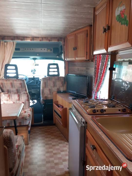 Kamper Półintegra Peugeot 230L łódzkie Pieczyska