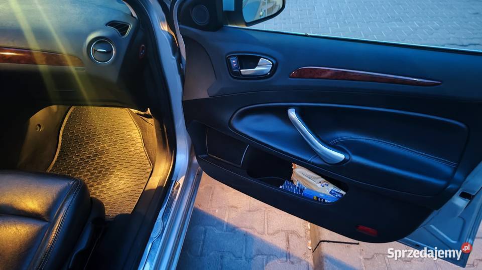Ford mondeo MK4 ghia skórzana tapicerka Ostrowiec Świętokrzyski sprzedam