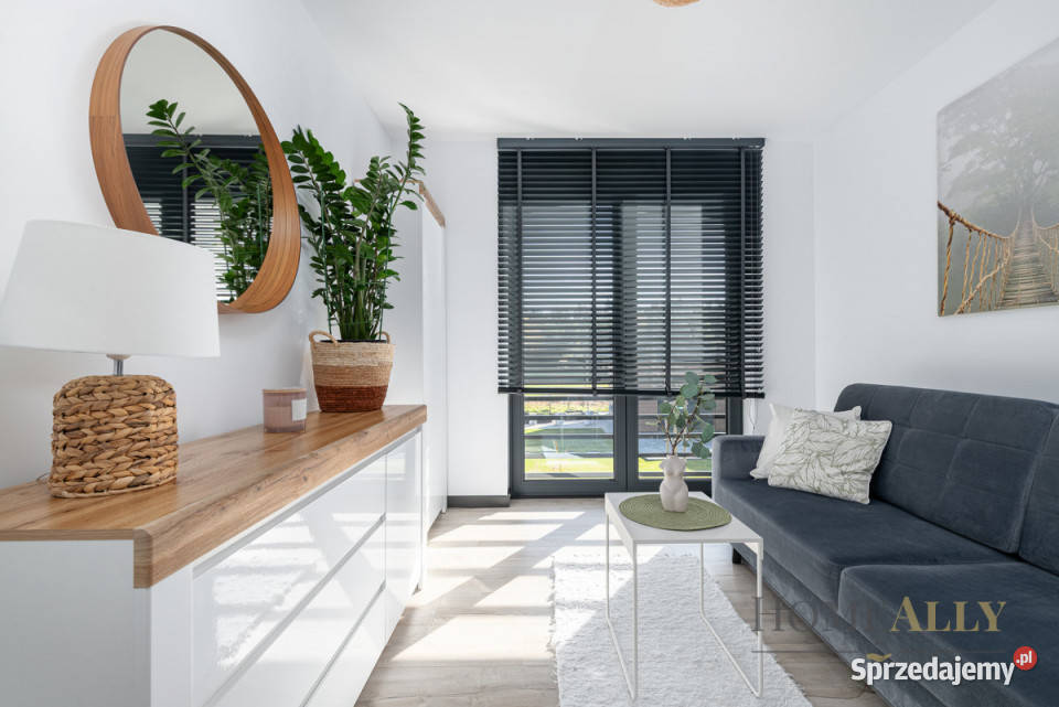 sprzedaży domu wolnostojącego 968m2 Zakościele 14359zł/m2 łódzkie