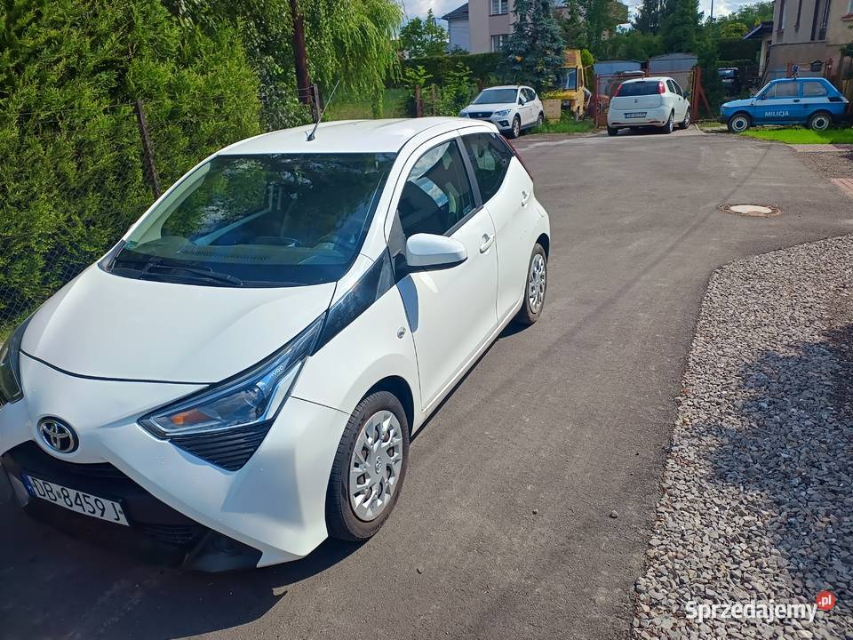 Toyota Aygo 10 72 2021 benzynalpg Aygo Bielsko-Biała
