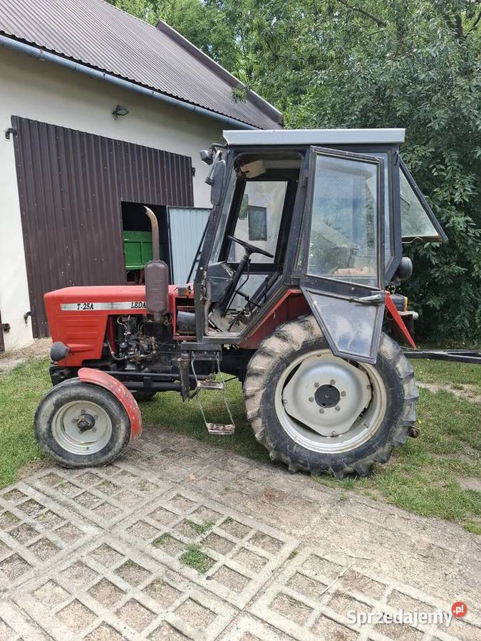 Sprzedam ciągnika T25 leda 1997 pierwszy Władimirec Fajsławice