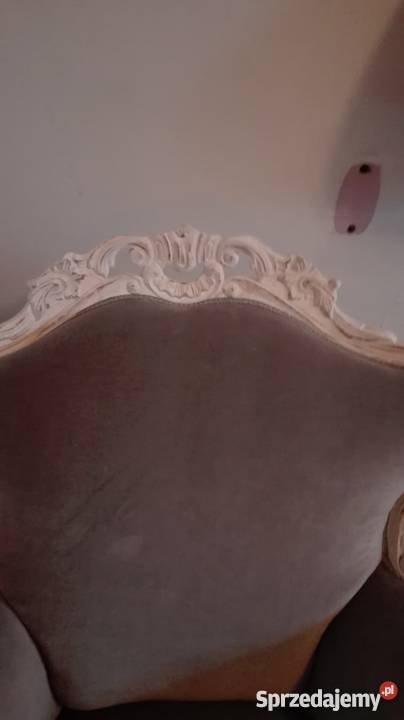 Fotel stylizowany odnowiony pokryty aksamitem Szczyrk