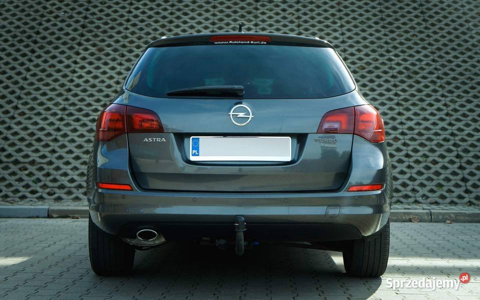 Piękny Opel Astra J Sports Tourer Turbo wielofunkcyjna kierownica dolnośląskie