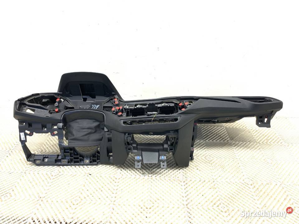 KOKPIT Z PODUSZKĄ PASAŻERA BMW F44 SportowyCoupe