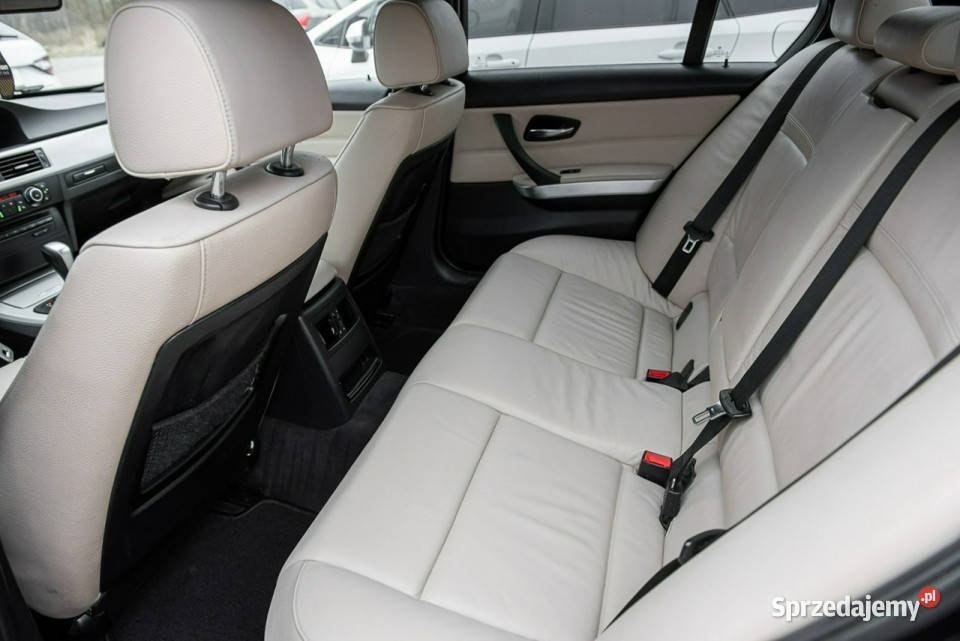 BMW 325 LCI 30i 325i 218 Full Super Stan BMW Zwoleń