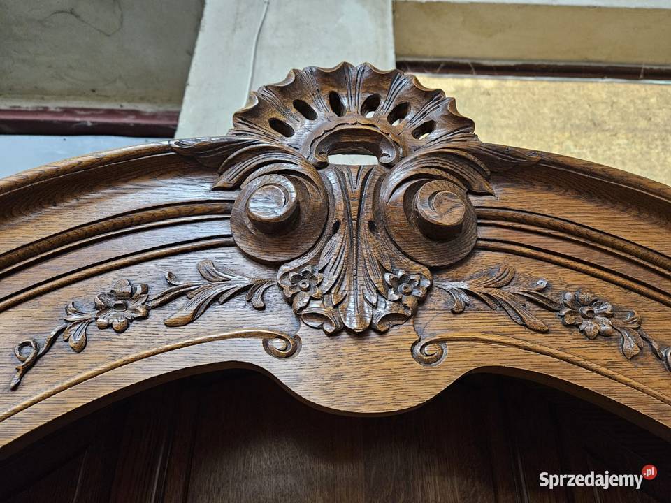 Piękny duży francuski kredens Ludwikowski 4 sprzedam