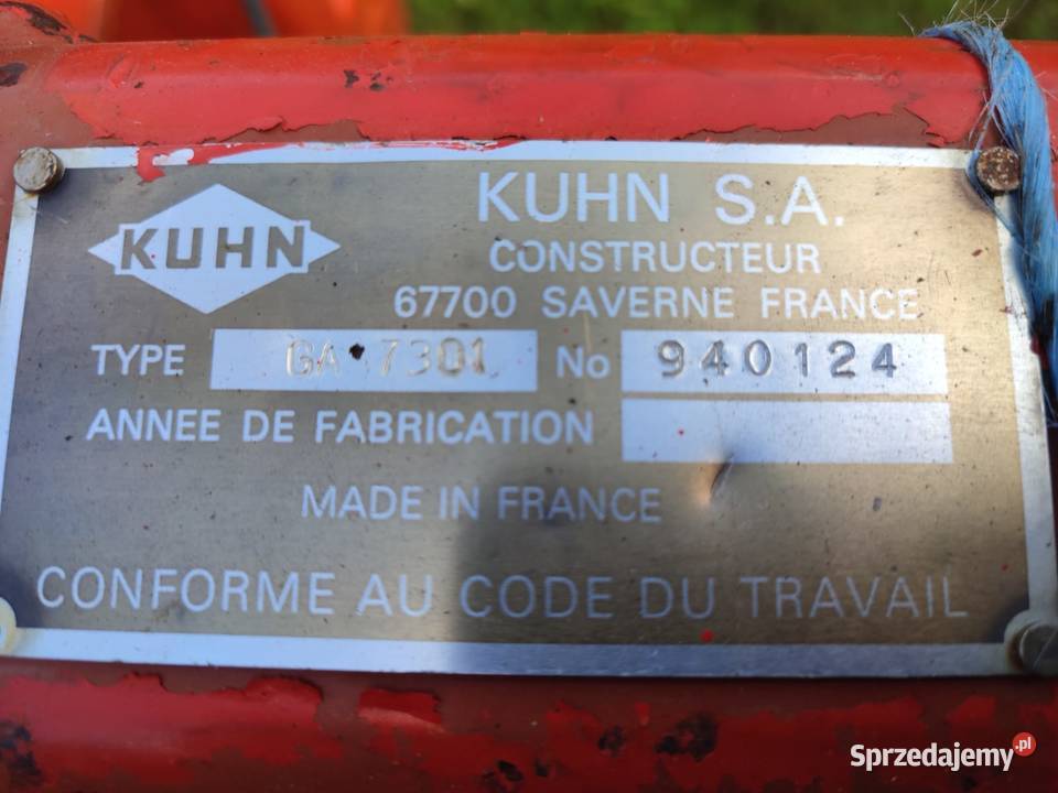 Zgrabiarka 2 karuzelowa KUHN GA 7301 do środka Przemęt