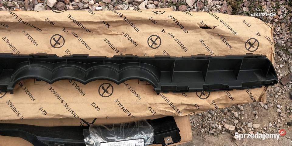 Audi Q7 II Nowe wzmocnienie atrapyhokej dolny osobowe łódzkie