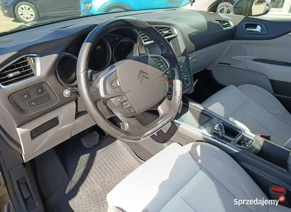 Citroen C4 16 benzyna 156 serwis ASO wyposażenie małopolskie Nowy Sącz
