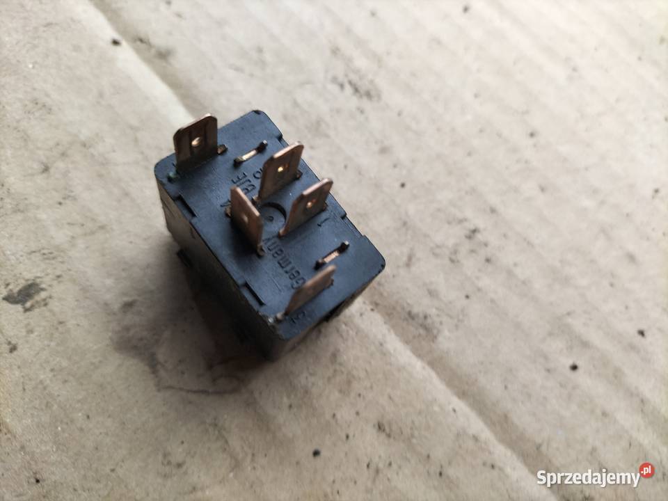 AUDI 80 B4 PRZEŁĄCZNIK PRZYCISK OPUSZCZANIA osobowe Kamień-Kolonia sprzedam