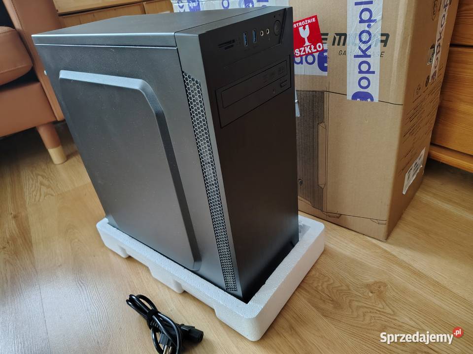 Komputer stacjonarny do gier i pracy Intel Core