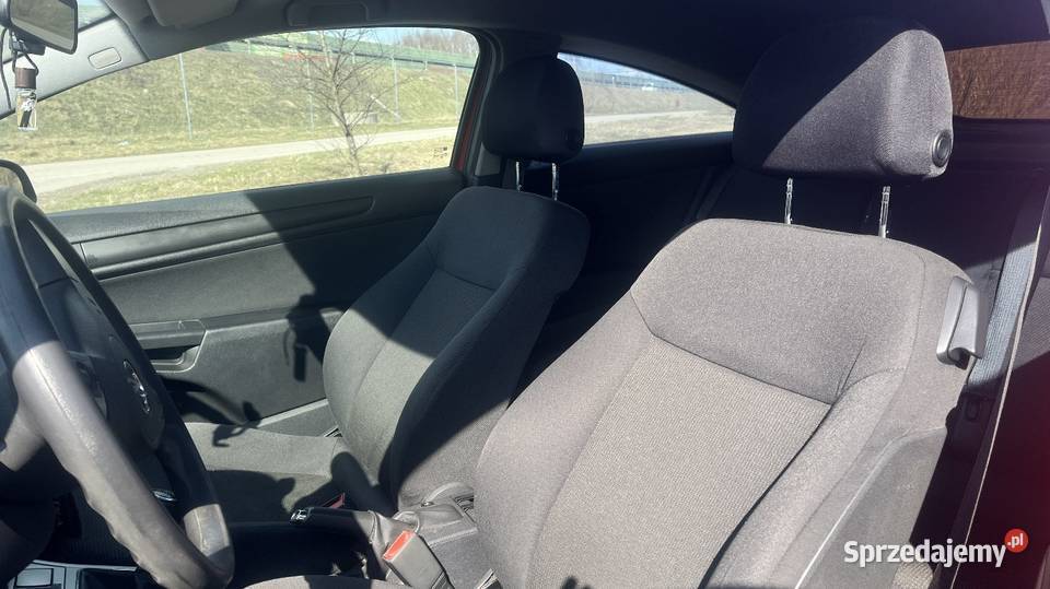 Opel Astra GTC h 14 LPG Tomaszów Mazowiecki