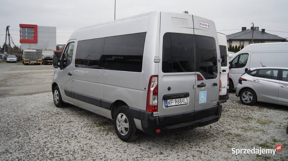 Ładny nie zmęczony pracą mazowieckie Warszawa