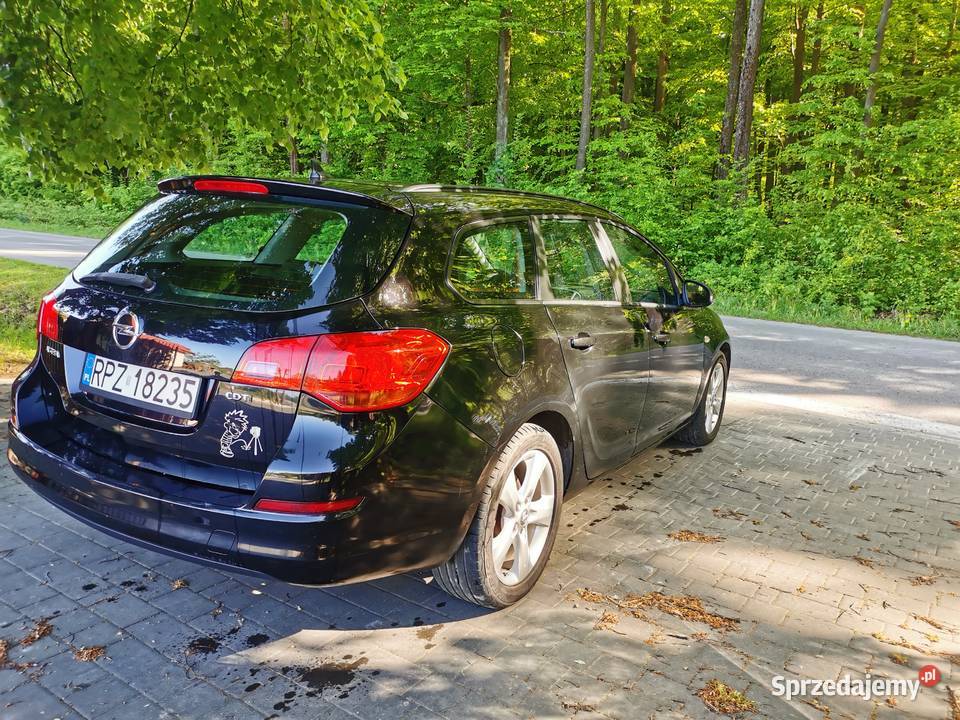 Opel Astra J 2011 Astra podkarpackie Adamówka