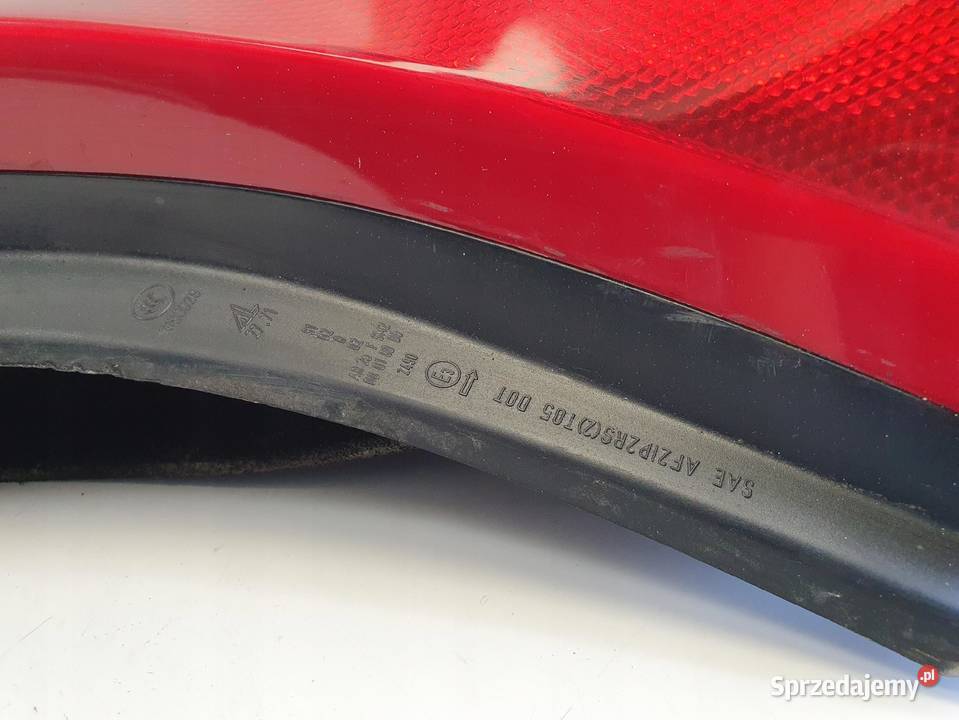 LAMPA PRAWA Volvo C30 0612r TYLNA prawy tył Rudka