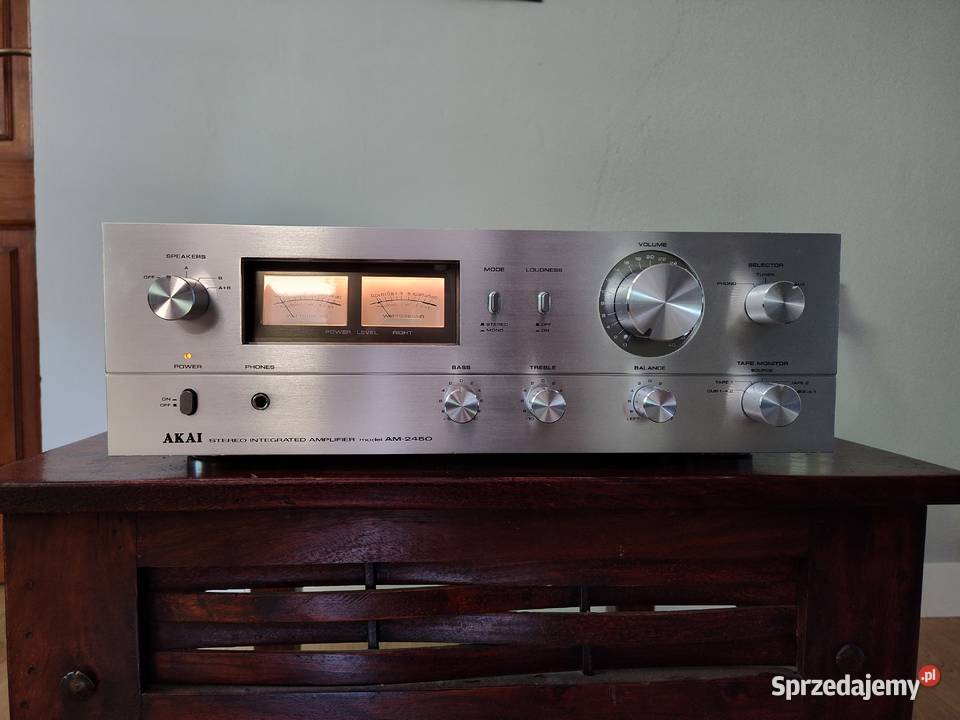 Akai AM2450