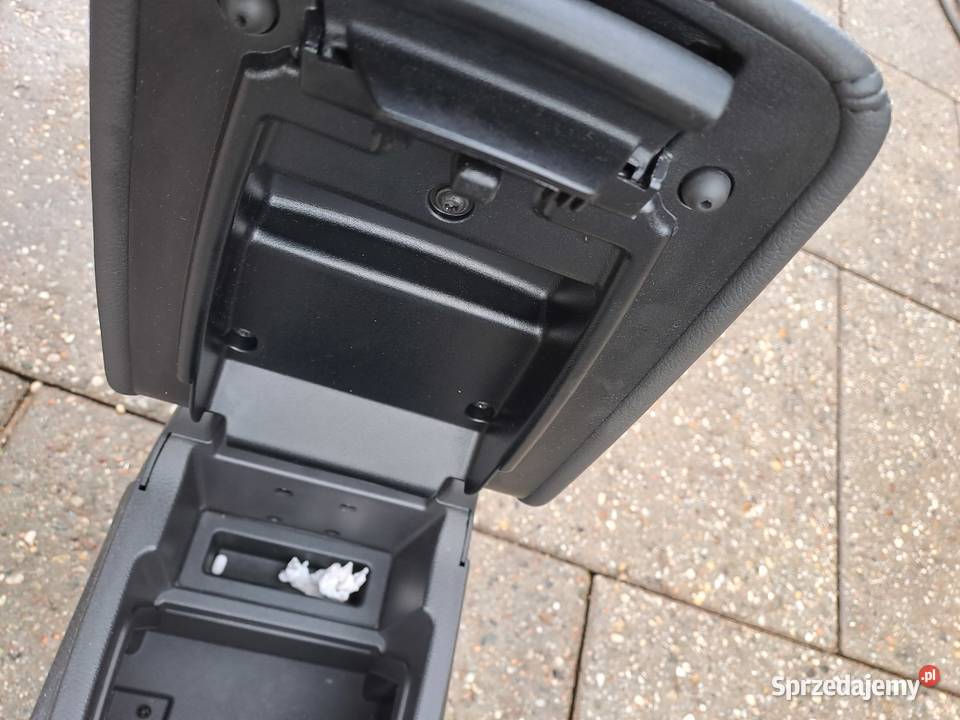 Ford Fokus MK3 deska rozdzielcza kokpit i inne