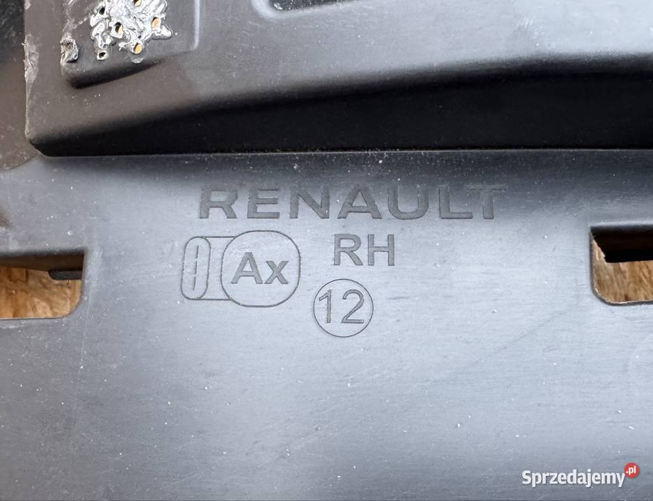 Ślizg stelaż mocowanie zderzaka przód prawy Sieraków