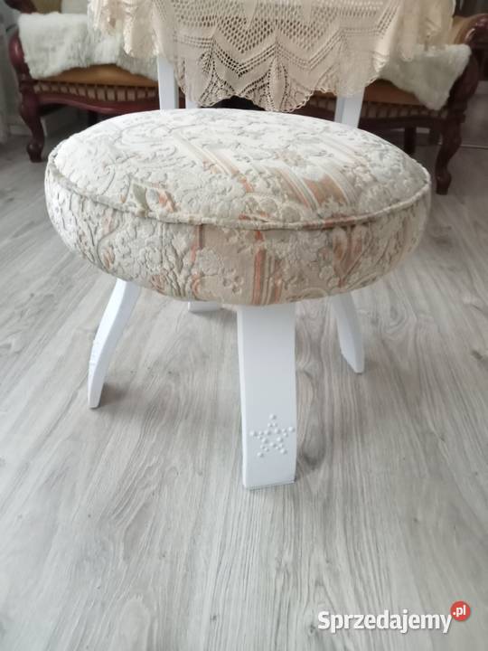 Sprzedam podnóżki i pufę Szczecinek