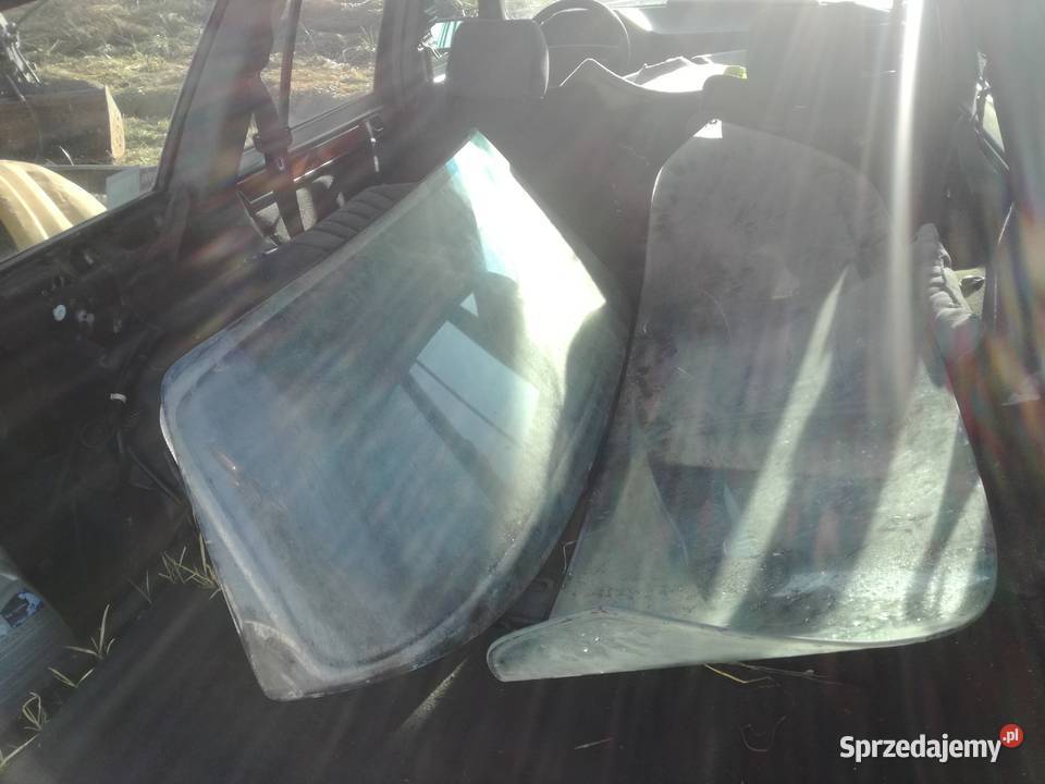 SZYBA TYLNA MERCEDES W111 COUPE 1116785010 osobowe