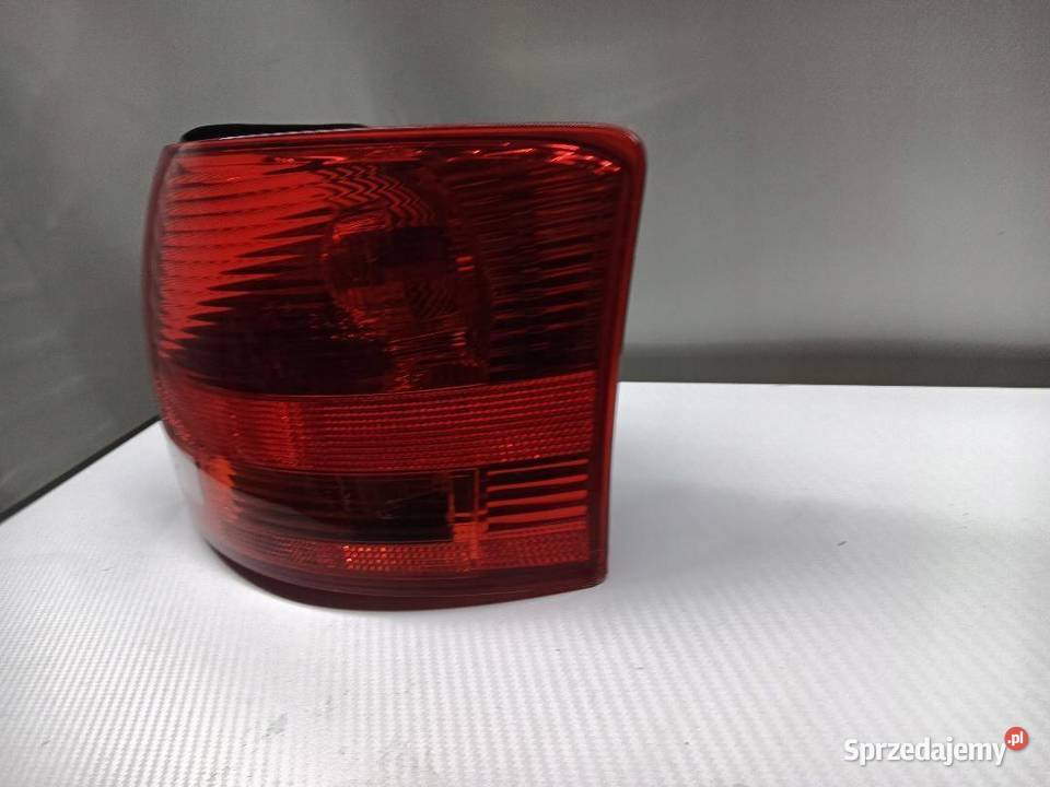 LAMPA TYŁ TYLNA PRAWA AUDI A4 B7 KOMBI 8E945096E Lampy przednie wielkopolskie