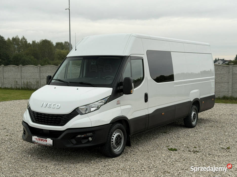 Iveco Daily 35S18 7osob DokaBrygadowy 30180 bluetooth świętokrzyskie Daleszyce