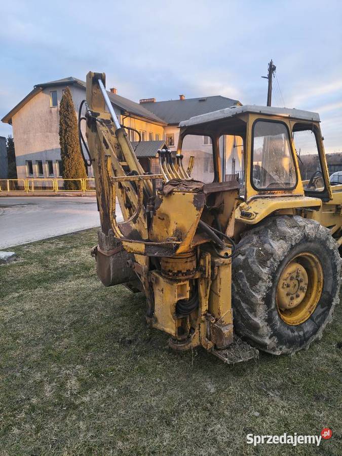 Koparko ładowarka MF Massey Ferguson 2203 lubelskie Żółkiewka-Osada
