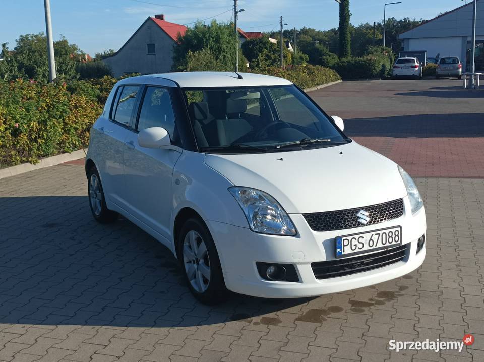 Suzuki swift 2010 13 benzyna elektryczne lusterka