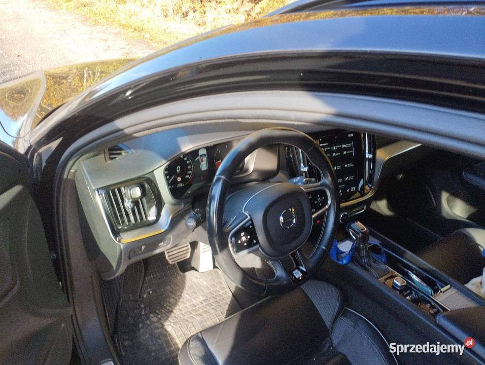 Volvo V60 RDesign D4 190 Automat HeadUp kamera Ćmińsk