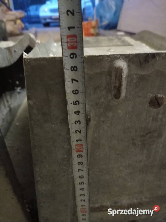 Najazdy garażowe aluminiowe samochodowe Kamień