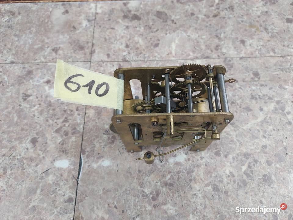 610 Mechanizm starego zegara ściennego HAU Tczew