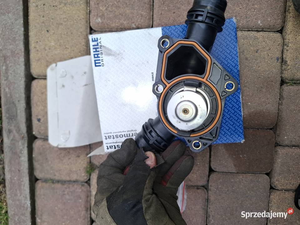 Termostat maile nowy do bmw e46 318d 116