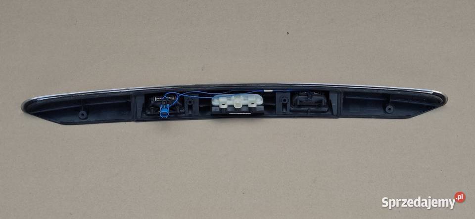 MERCEDES BKLASA W246 LISTWA BLENDA KLAPY Bieleń