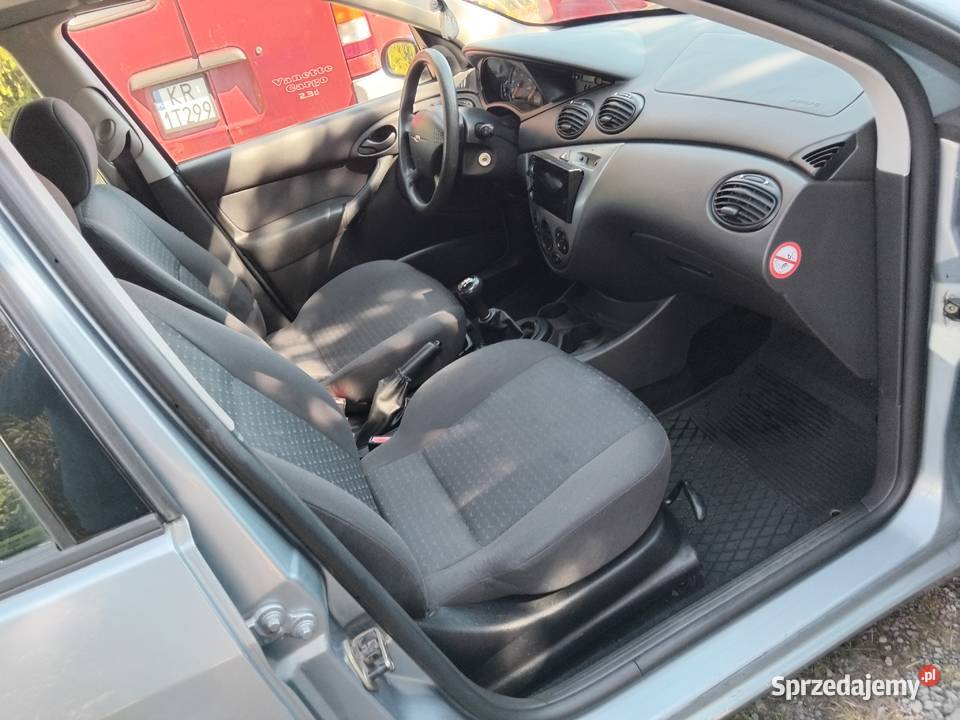 Ford focus 16 LPG klimatyzacjamały przbieg Łazy