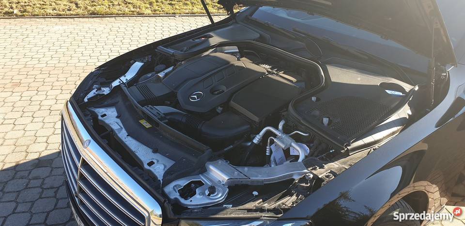Bezwypadkowy mercedes E klasa