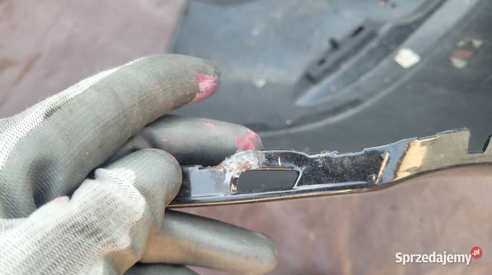 DACIA DUSTER ZDERZAK TYLNY TYL CHROM 850220033r Zderzaki Ruda Śląska