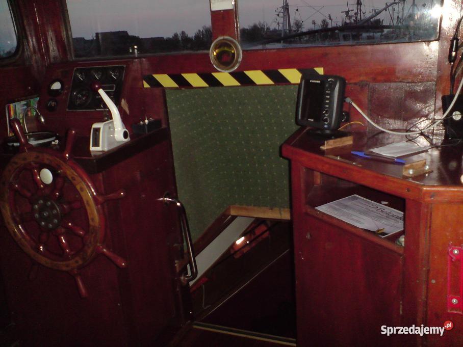 Jacht motorowy kuter wędkarski