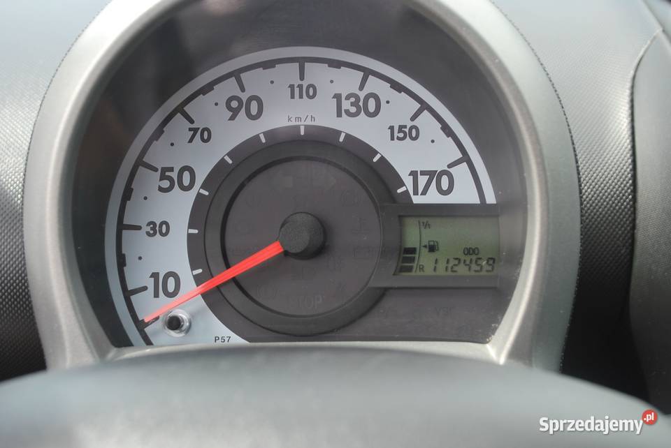 Toyota Aygo 10 benzyna 68 Klima Elektryczne wspomaganie kierownicy małopolskie Nowy Sącz sprzedam