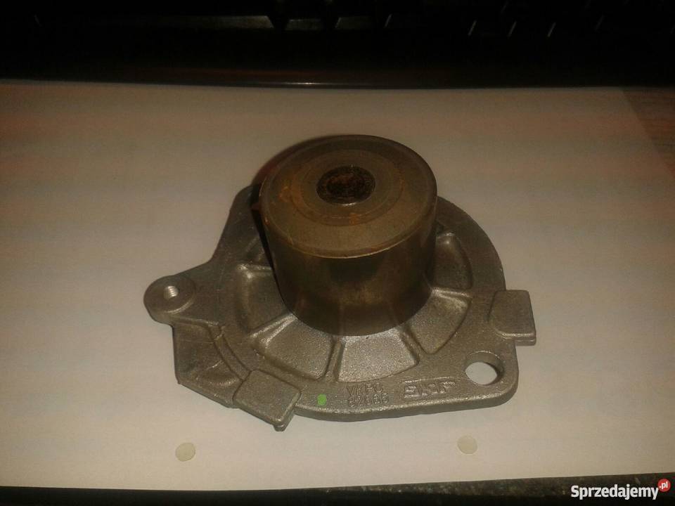 SKF Pompa wodna VKPC 82665 Części samochodowe Gdynia