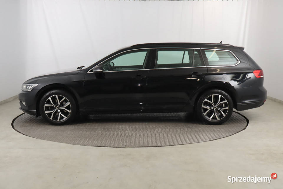 VW Passat 15 TSI Rok produkcji 2023 Zabrze
