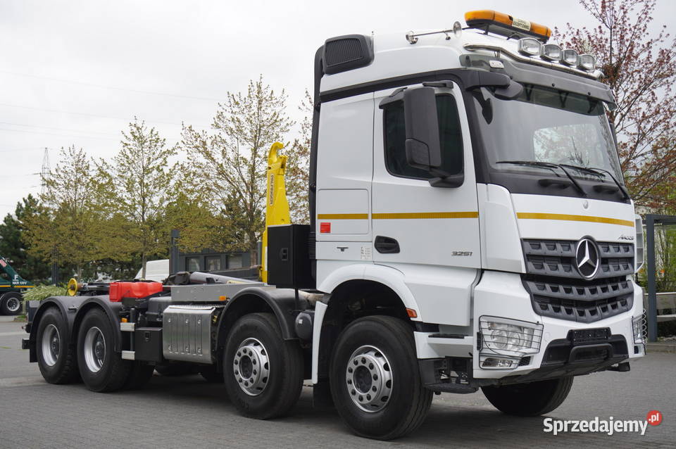 MercedesBenz Arocs 3251 8x4 Hakowiec Palfinger kupiony w salonie Specjalne Kraków sprzedam