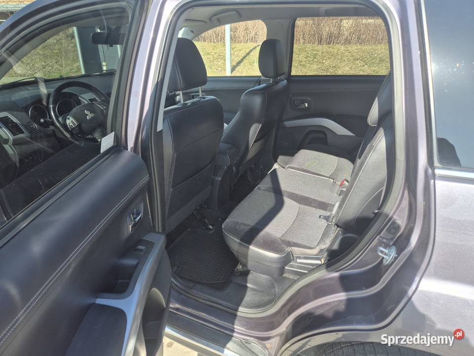 Mitsubishi Outlander LIFT 20d 140 4x4 7 osobowy Bujaków